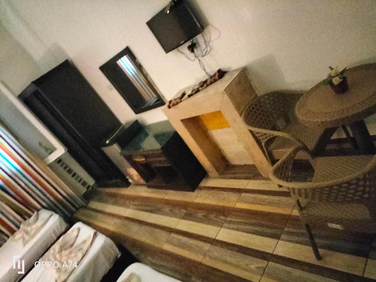 Cairo Golden Plaza Hostel ภายนอก รูปภาพ